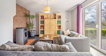 Holiday Home 'Wohnung Wald' with Private Terrace, Garden and Wi-Fi