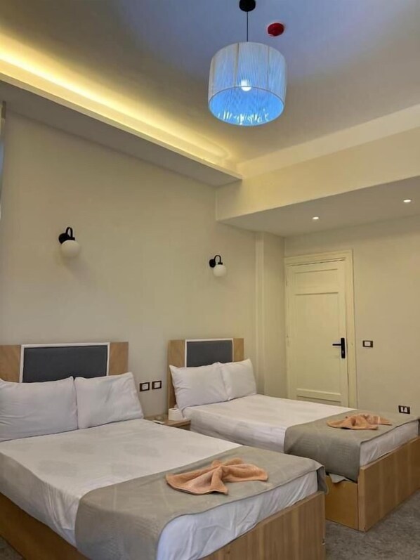 Free WiFi - La Casa Hotel (Cairo)