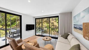 Smart TV - Sea North – Coastal retreat near Lorne beachside (Lorne)