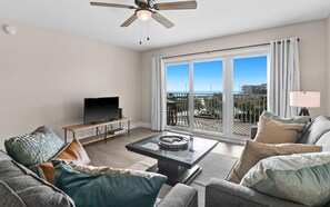 Living area - Amalfi Coast 425d (Miramar Beach)