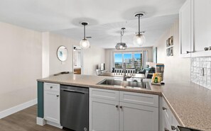 Private kitchen - Amalfi Coast 425d (Miramar Beach)