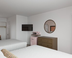 Minibar, individually decorated, individually furnished