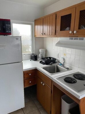 Mini-fridge - Pink Champagne Motel (Wildwood)