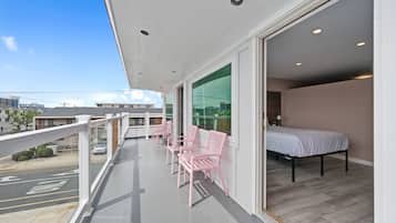 Superior Double Room, 2 Queen Beds | Terrace/patio
