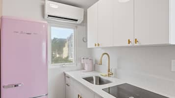 Minibar, individually decorated, individually furnished