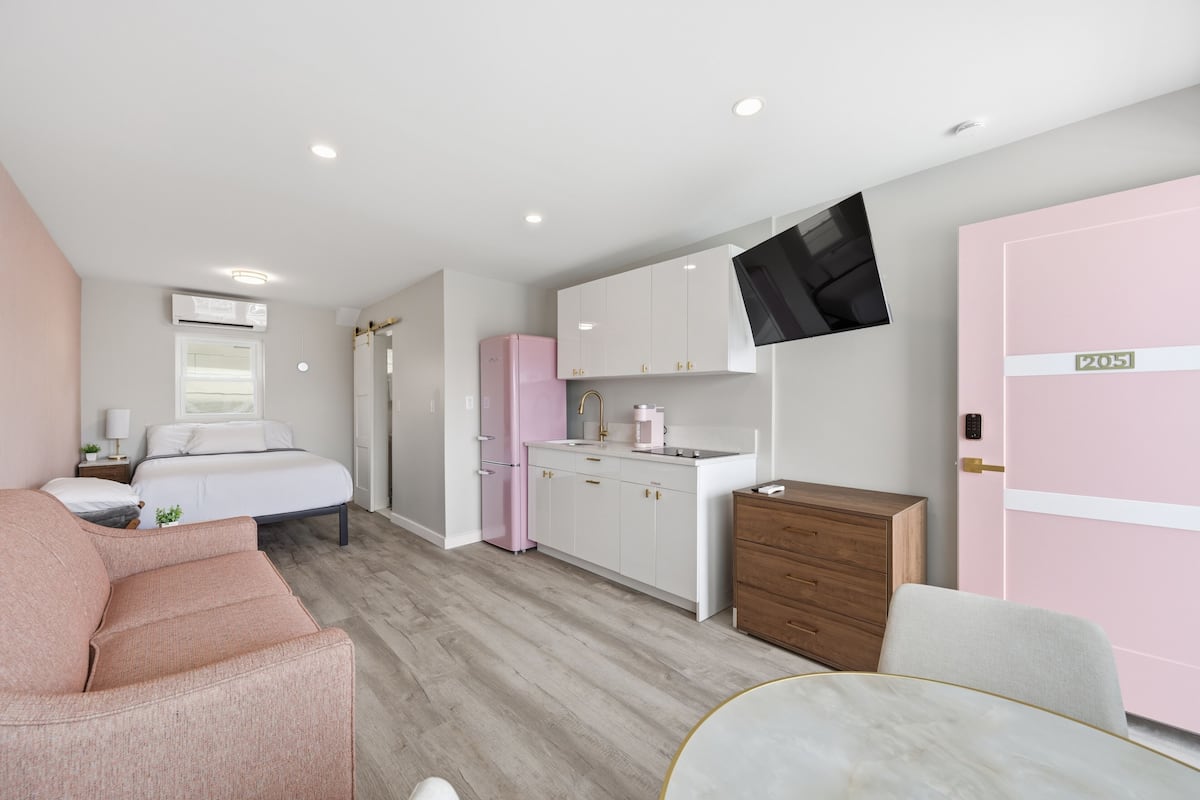 Habitación Deluxe doble | Minibar, espacio para trabajar con un portátil, wifi gratis