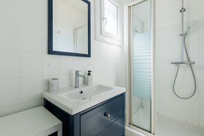 Shower, hair dryer