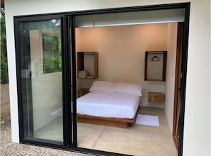 3 bedrooms, WiFi - Beachside 3BR + Private Catamaran Fishing Hosted by Your Stay (Mal Pais)