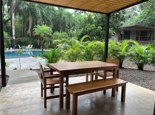 Beachside 3BR + Private Catamaran Fishing Hosted by Your Stay