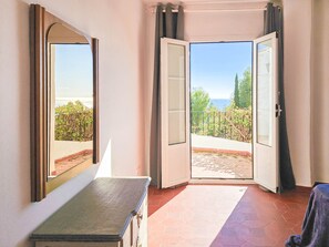 Interior - Three bedroom town house in Los Altos de Marbella (Marbella)