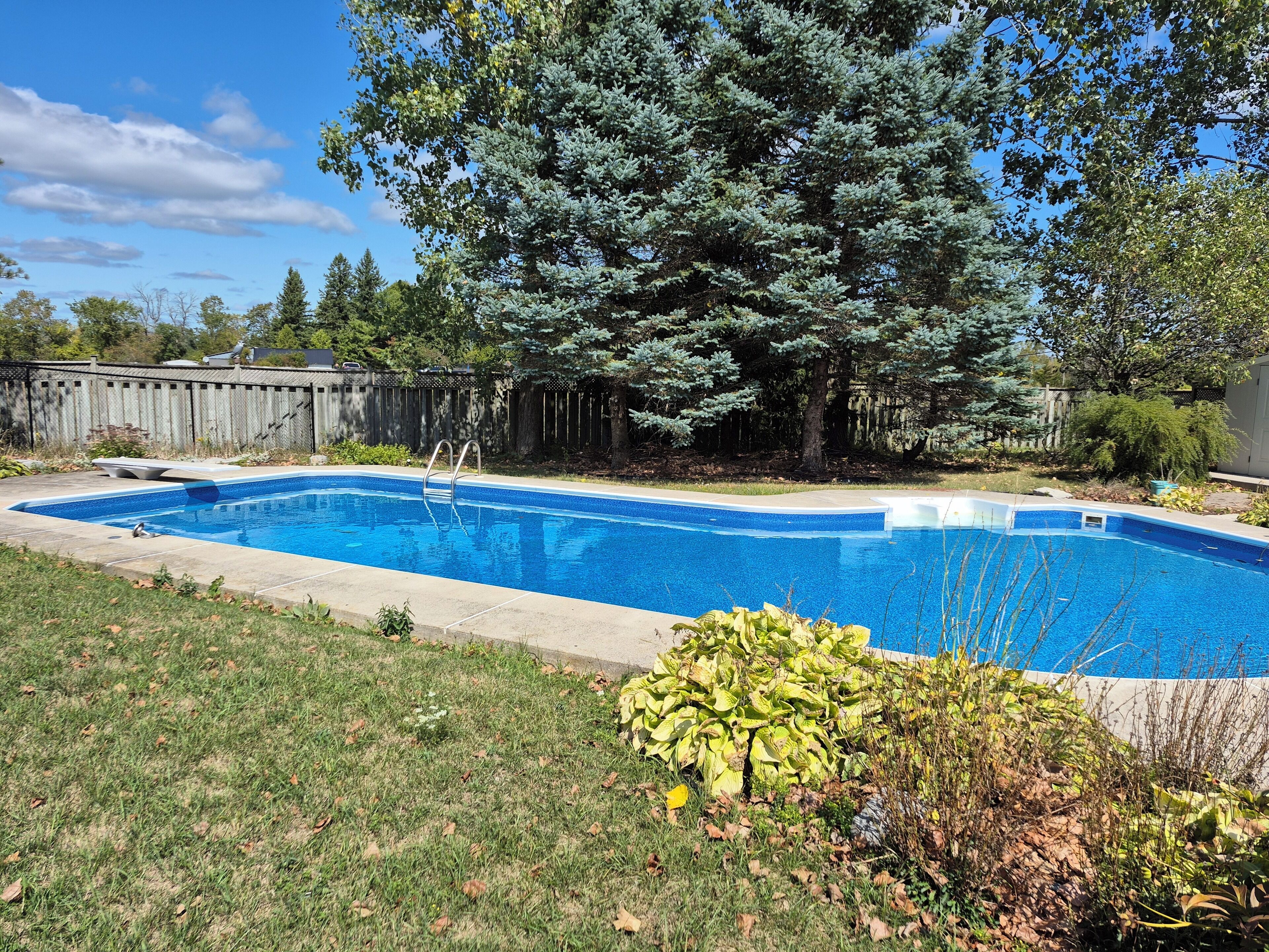 Ulkouima-allas, lämmitetty uima-allas