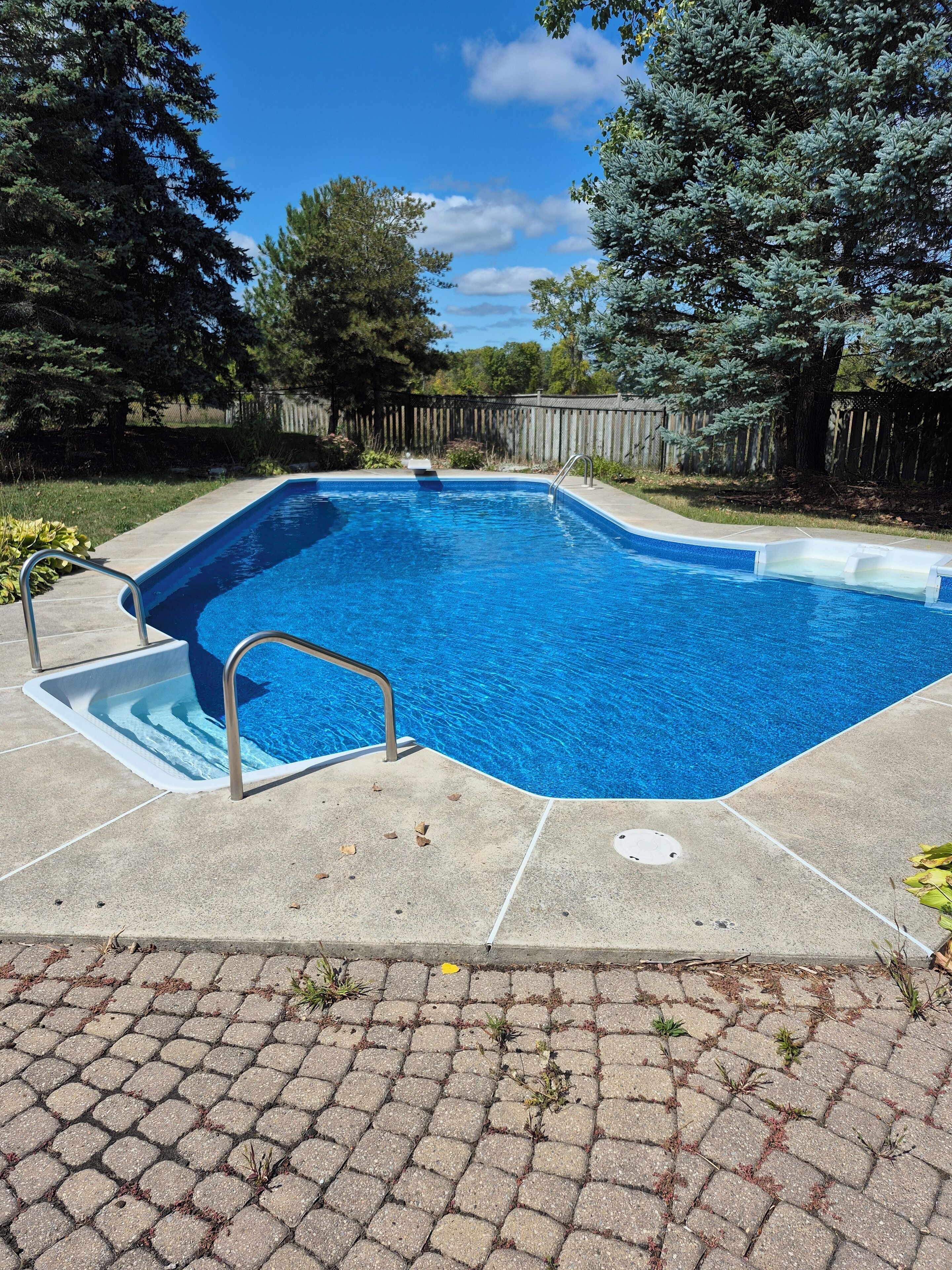 Ulkouima-allas, lämmitetty uima-allas