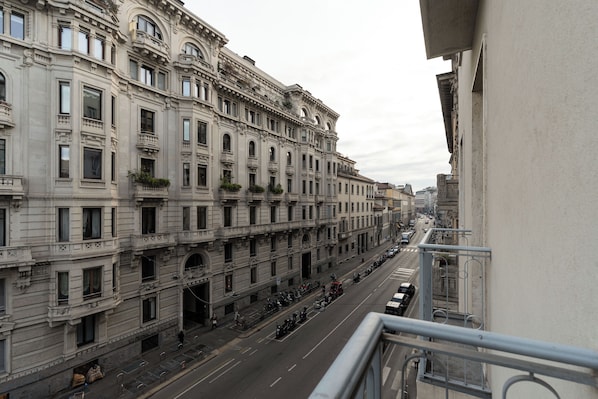 City view from property - Brera Apartments in Palestro (Milan)