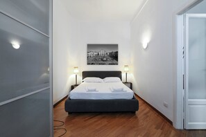 Căn hộ | Bàn ủi/dụng cụ ủi quần áo, nôi/giường cho trẻ sơ sinh (phụ phí) 