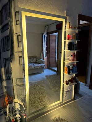 Interior - Spacious 3-bedroom apartment in amazing Alexandria Governorate with AC (Alexandria Governorate)