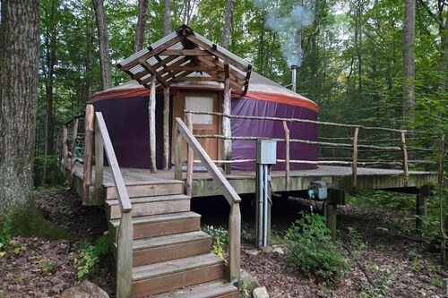 Magical yurt in the woods, full kitchen! Haydenville, Massechusettes