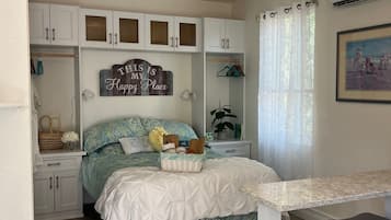 1 habitación, wifi y ropa de cama