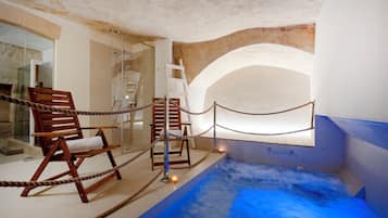 Luxury Double Room | Pool | Indoor pool