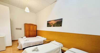 Central Triple Triple Interior Room in Hotel Kasa Las Palmas, Gran Canaria