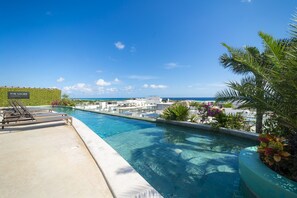 Pool - 2 BR Condo with Pool - Sasha II - The Shore (Playa del Carmen)