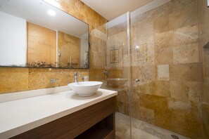 Shower - 2 BR Condo with Pool - Sasha II - The Shore (Playa del Carmen)