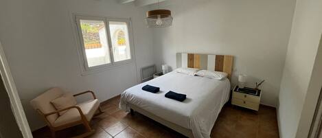 Strykejern/-brett, wi-fi og sengetøy