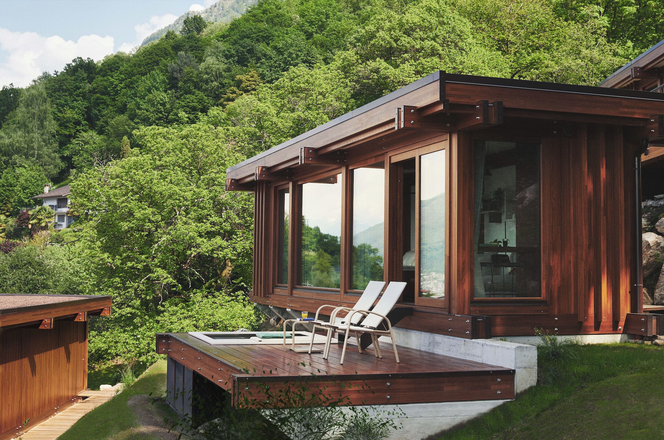 Luxury Bungalow, Lake View