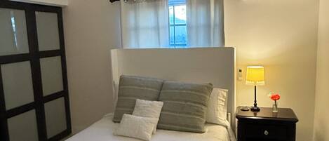 Fer et planche à repasser, Wi-Fi, draps fournis