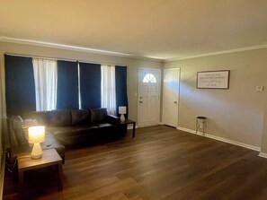 TV connectée, livres, imprimantes