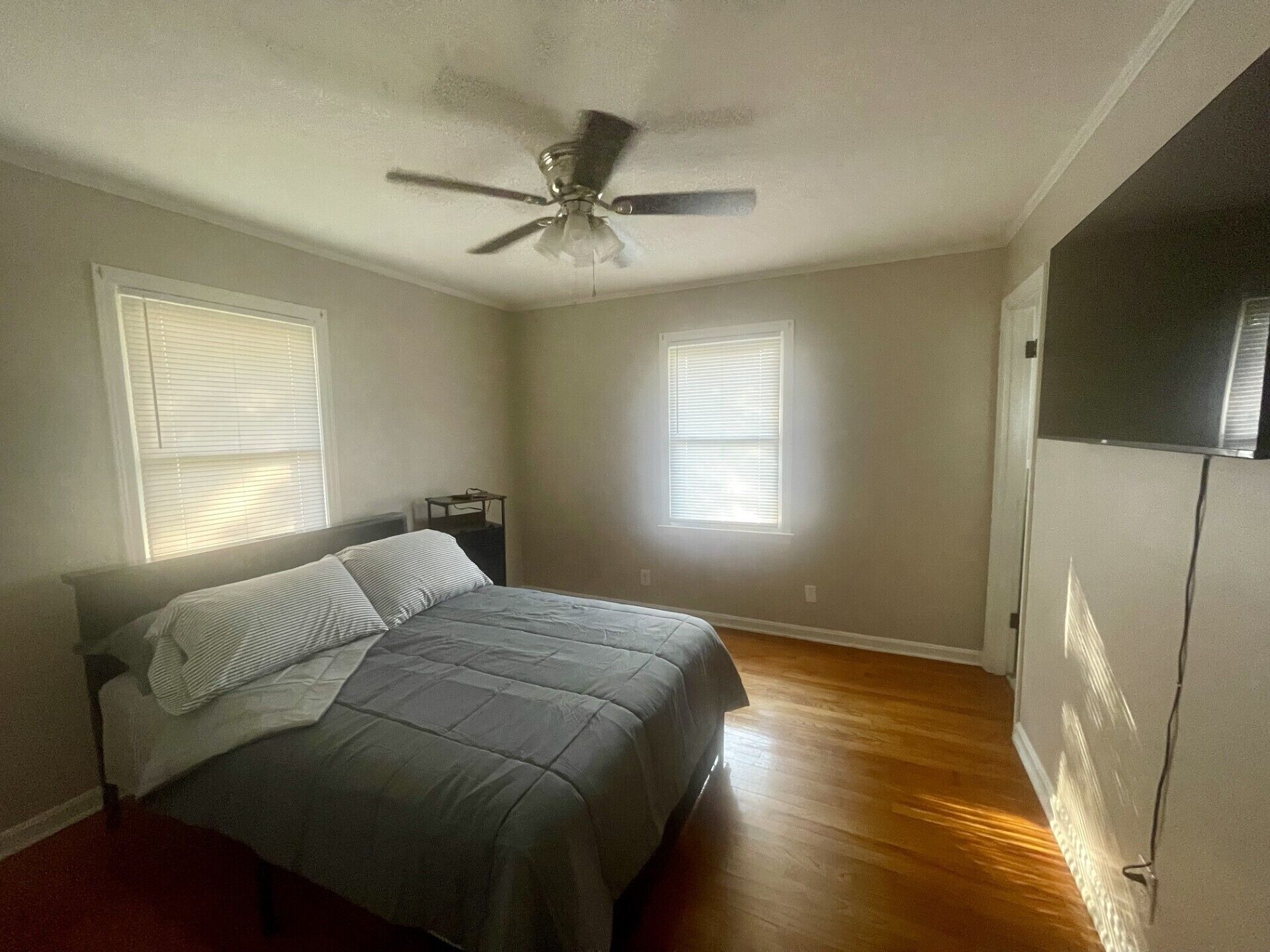 3 多间卧室、办公桌、熨斗/熨衣板、免费 WiFi