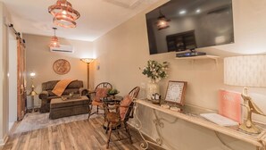 TV - The Bank Vault Casita Stay at Downright Comfort (Comfort)