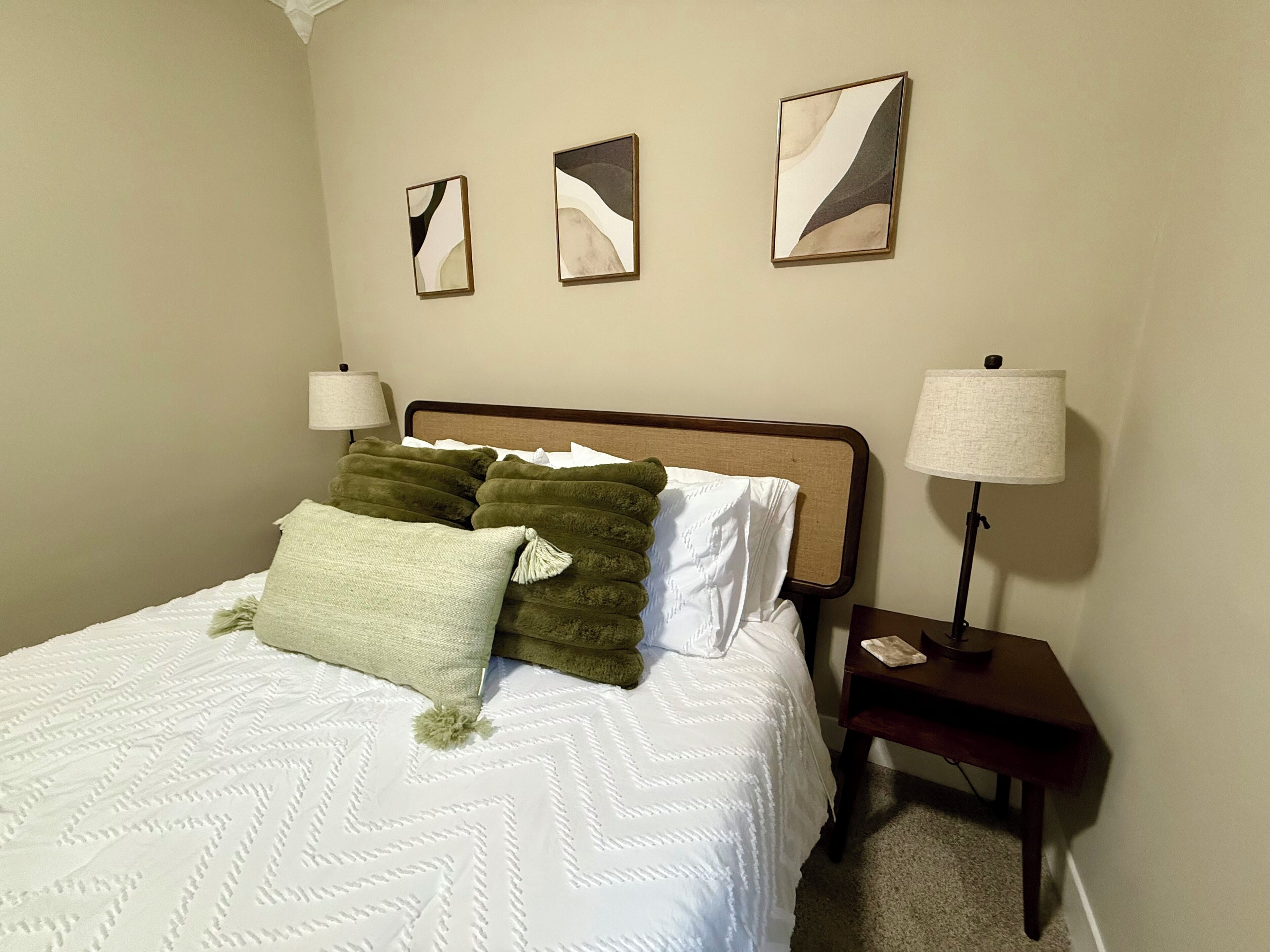 Internet, bed sheets