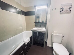 Hair dryer, towels - Bright studio in Toulouse for a pleasant stay (Toulouse)