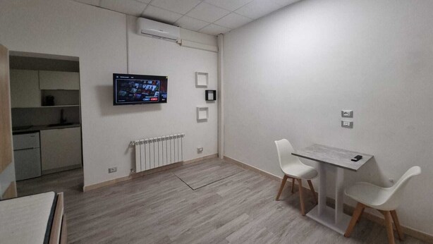 Unclassified image, 1 of 6, button - Independent Room with Private Access in Fairgrounds (Bologna)