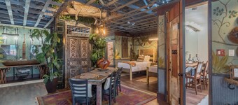 Kooyah! An African Retreat at Downright Comfort!