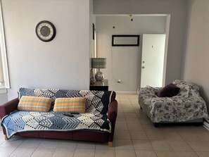 Smart TV, books - 1st floor One bedroom near Einstein Hospital, Salus University (Philadelphia)