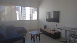 TV - Pitangueiras Center, Ocean View, Air Conditioning, 3 bedrooms, balcony, 1 parking space, barbecue. (Guarujá)