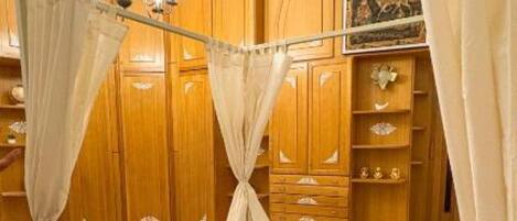 2 soverom, strykejern/-brett, wi-fi (inkludert) og sengetøy