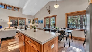 Interior - Camp Carnelian |  Walk to Lake Tahoe + Quiet Deck (Carnelian Bay)