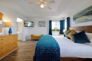 5 bedrooms, iron/ironing board, WiFi, bed sheets - Elegant 5BR on Golf Summit with Panoramic Sunset Views (DAVENPORT)