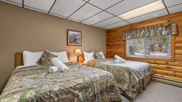 4 chambres, fer et planche à repasser, lit parapluie, Wi-Fi