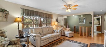 Prairie Creek Hideaway – Relaxing Hot Tub & Views