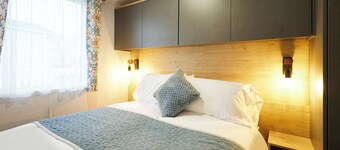 Host & Stay | Long View Lodge