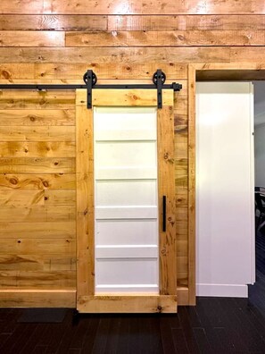 Interior - Log Cabin with modern comfort, hiking,fishing&more (Big Indian)