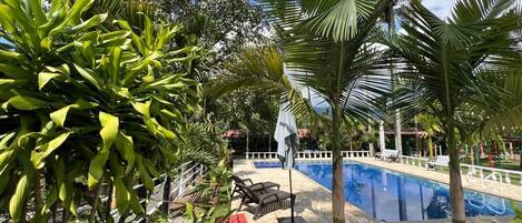 15 outdoor pools