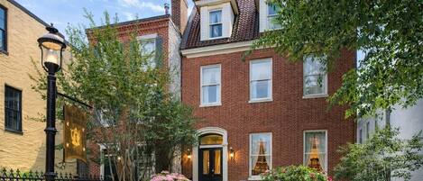 Fachada da propriedade