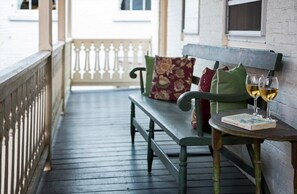 Honeymoon Suite, Private Bathroom, Courtyard View | Balcony view - Rachaels Dowry Bed and Breakfast (Baltimore)