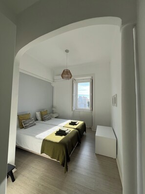 3 habitaciones, tabla de planchar con plancha y wifi 