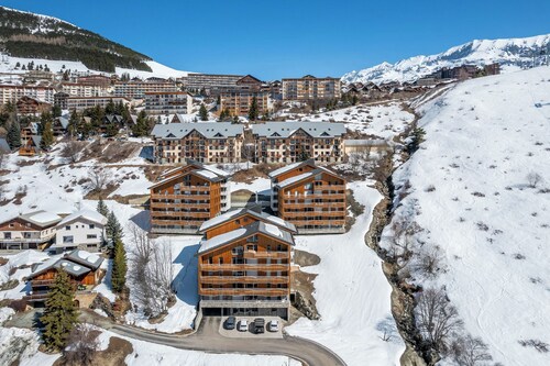 Cedar - Alpine retreat in Alpe d’Huez