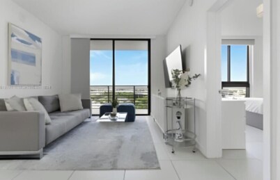 Downtown Doral Luxury Condo FREE Gym and Pool